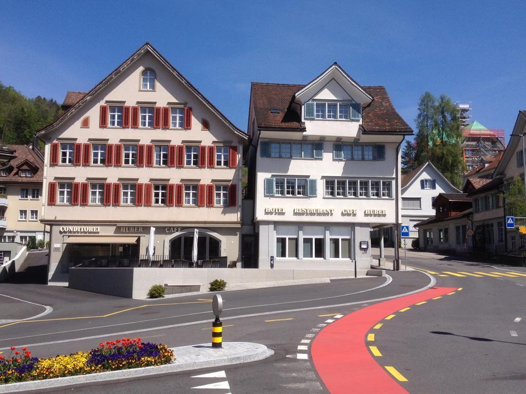 克恩迪特瑞胡波餐厅酒店 Lichtensteig 外观 照片